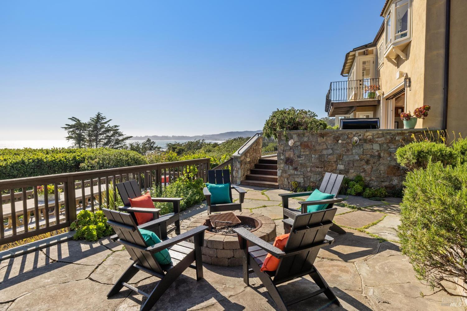 3275 Shoreline Highway