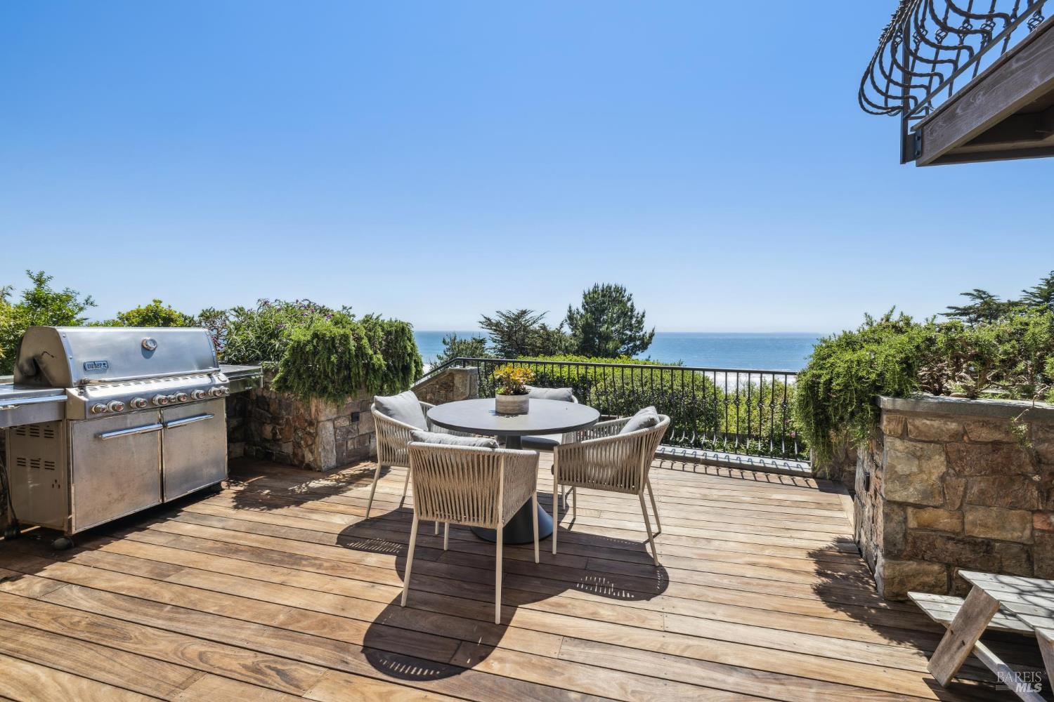 3275 Shoreline Highway