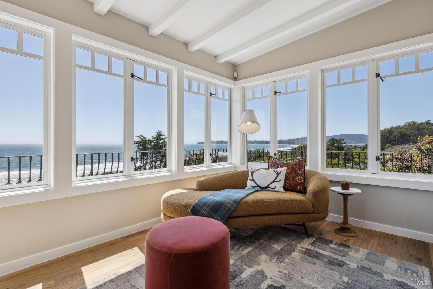 3275 Shoreline Highway