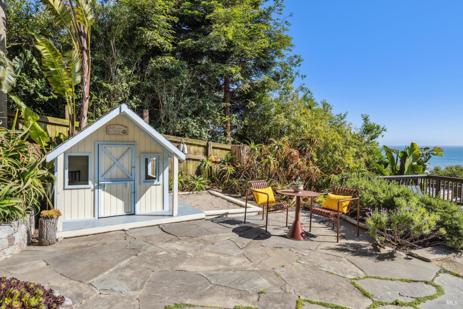 3275 Shoreline Highway