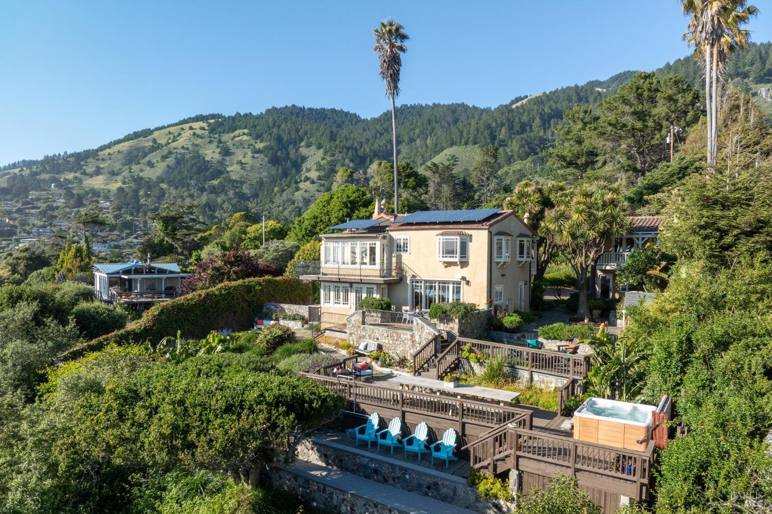 3275 Shoreline Highway