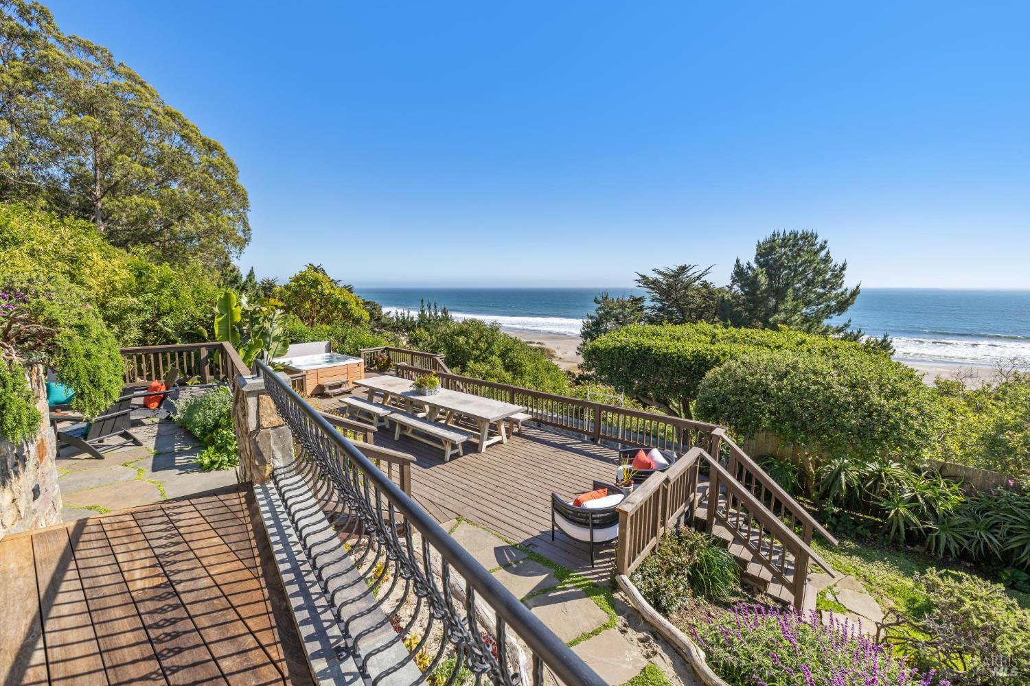 3275 Shoreline Highway