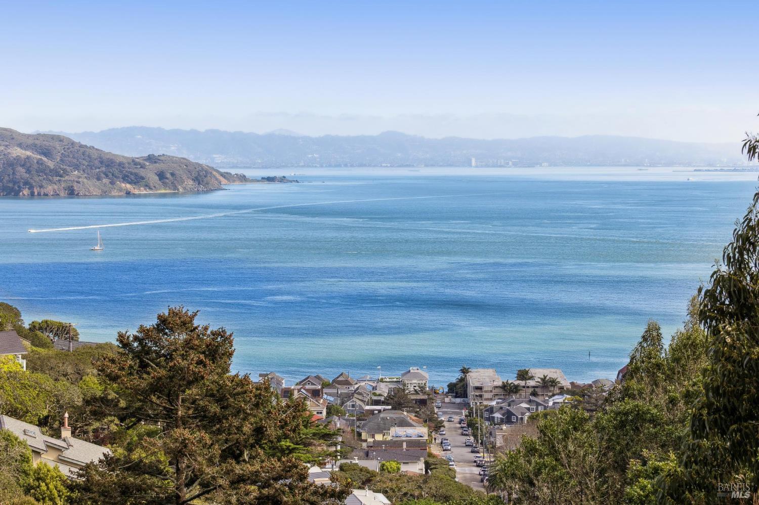 448 Sausalito Boulevard