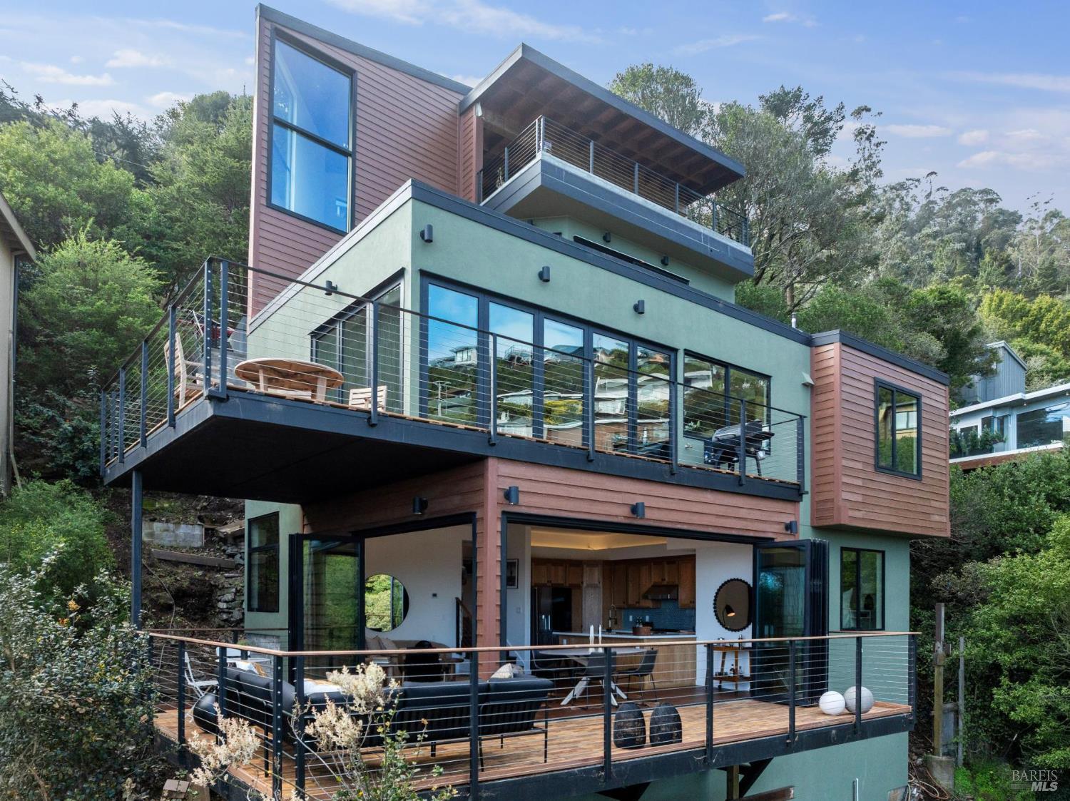 448 Sausalito Boulevard