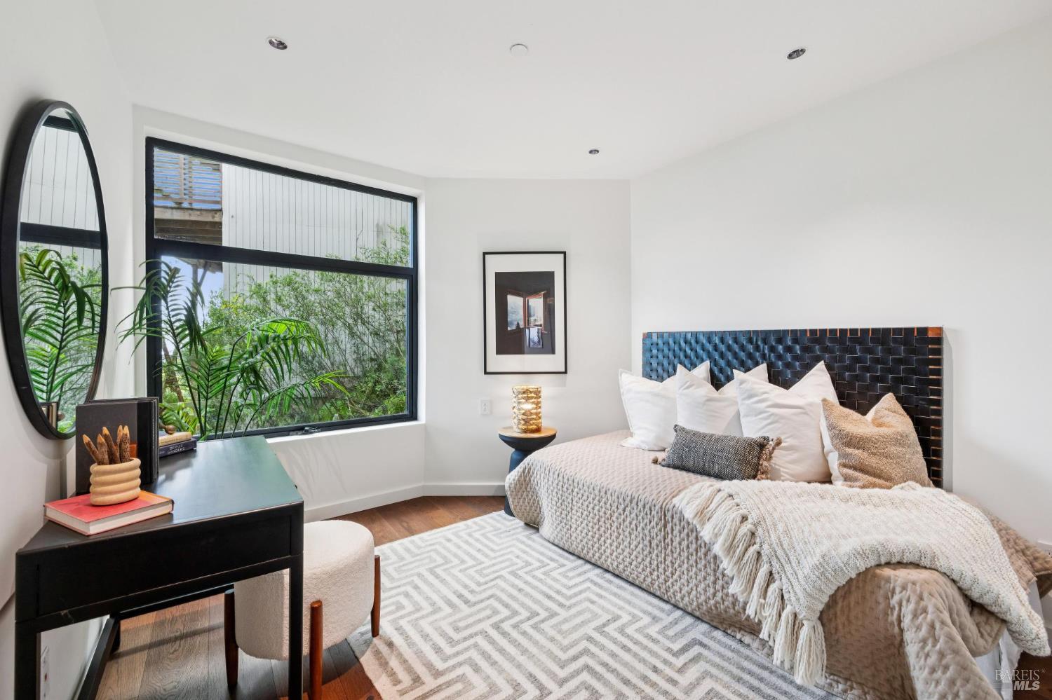 448 Sausalito Boulevard