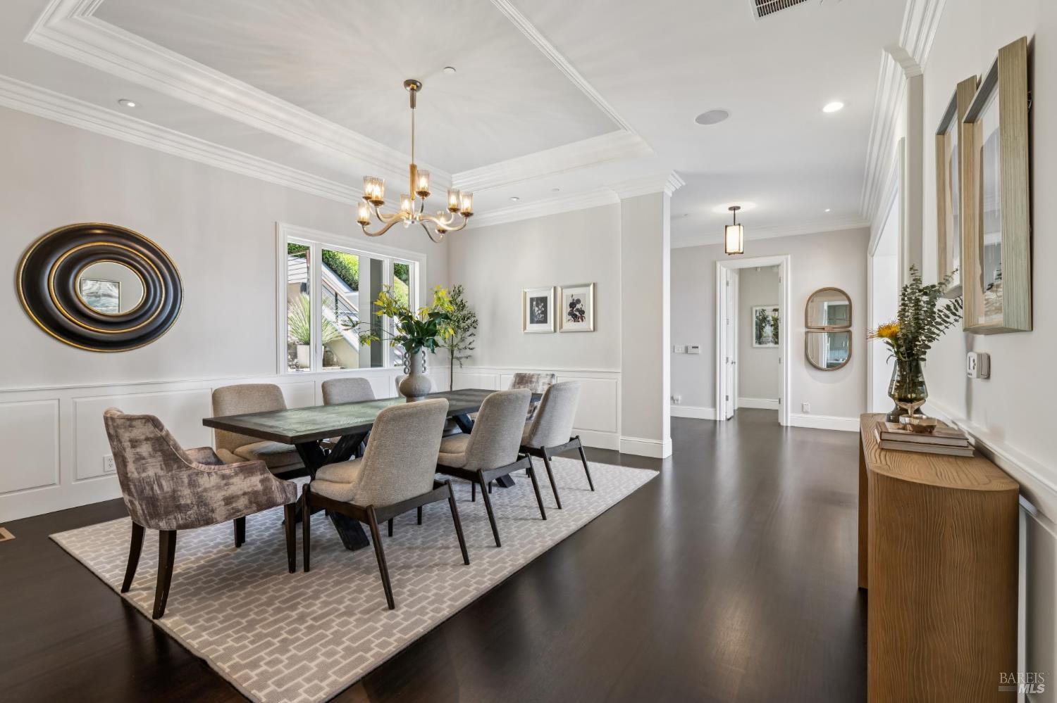 1808 Lagoon View Drive