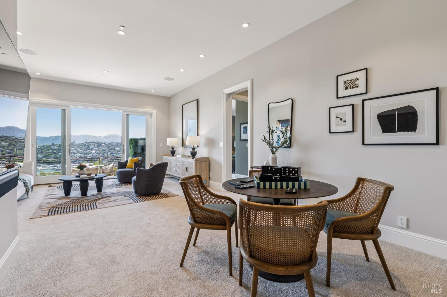 1808 Lagoon View Drive