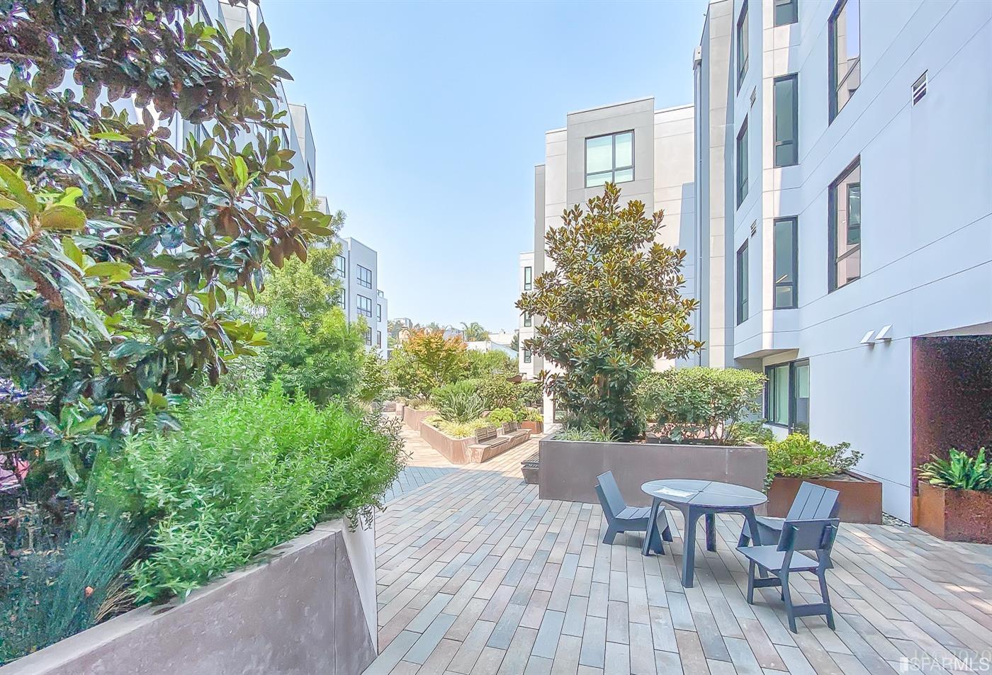1300 22nd Street Unit: 416