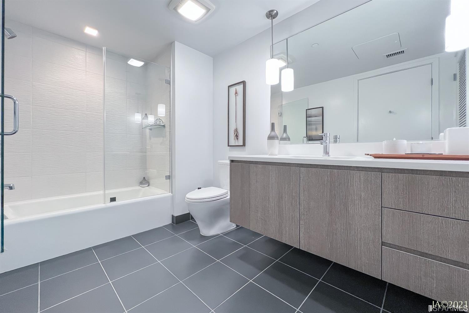 1300 22nd Street Unit: 416