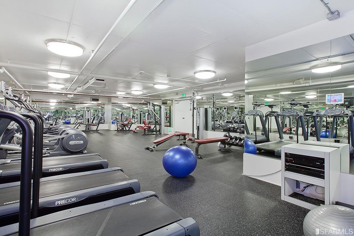 555 4th Street Unit: 704