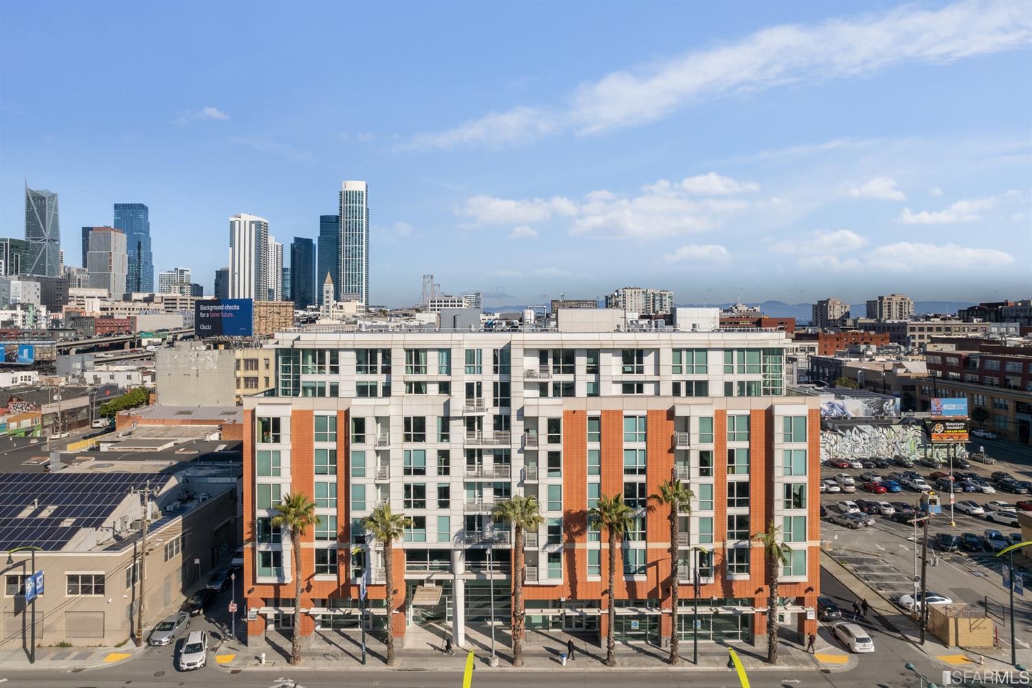 555 4th Street Unit: 704