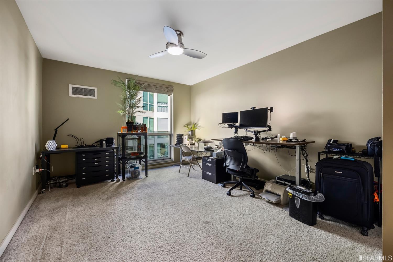 555 4th Street Unit: 704
