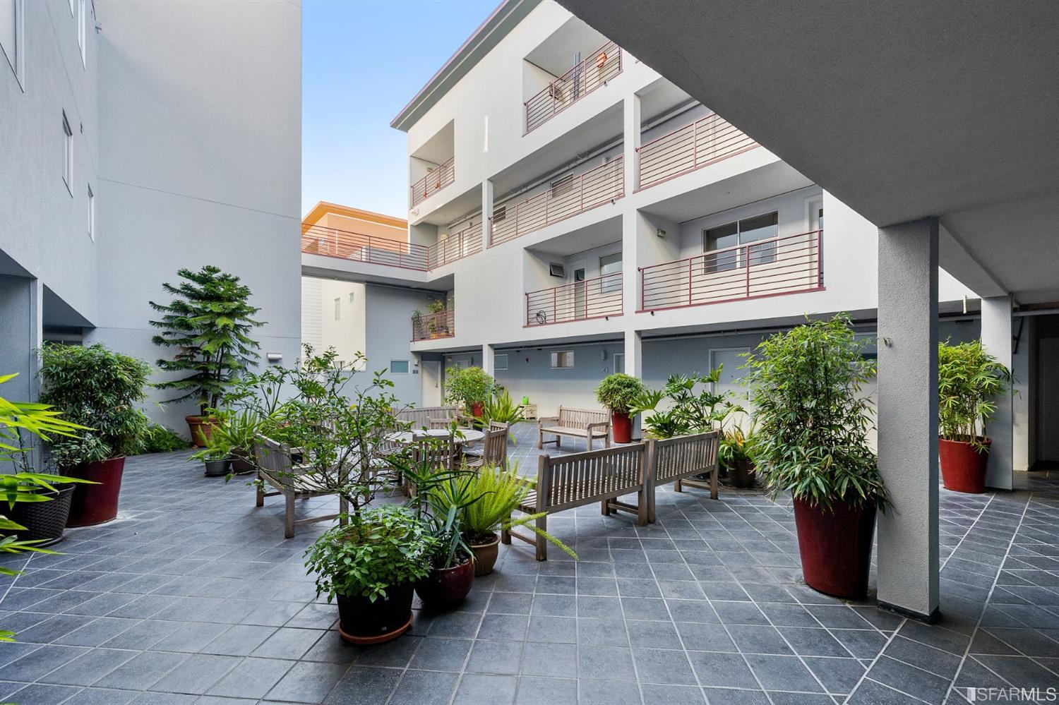 350 Alabama Street Unit: 20