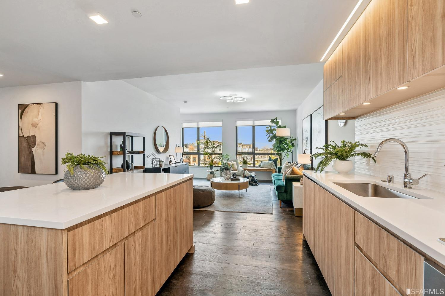 1300 22nd Street Unit: 402