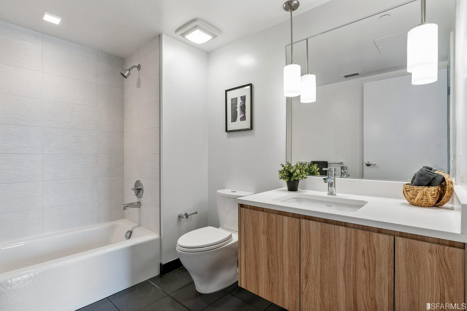 1300 22nd Street Unit: 402