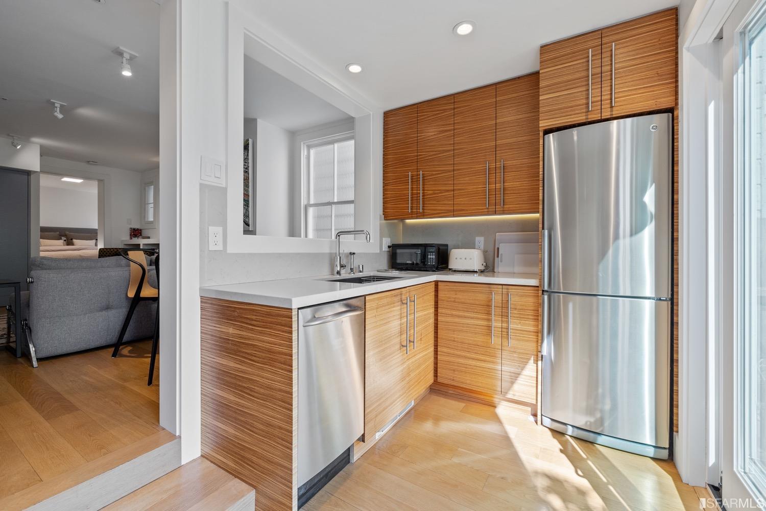 2145 California Street Unit: 5