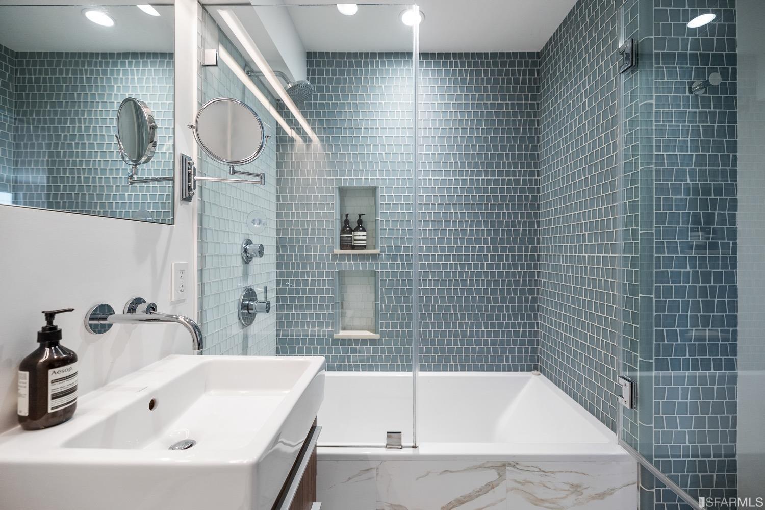 2145 California Street Unit: 5