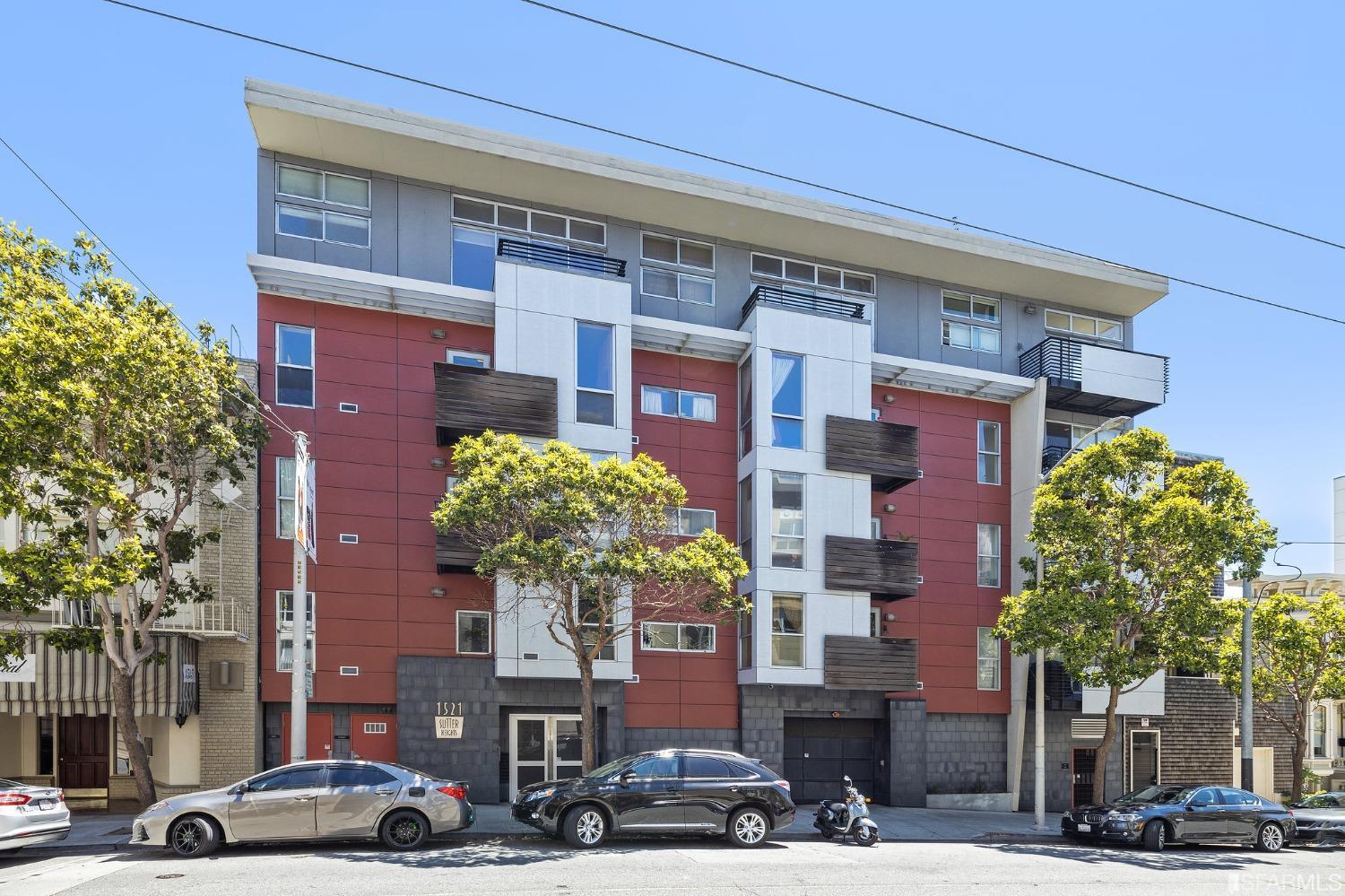 1521 Sutter Street Unit: 206