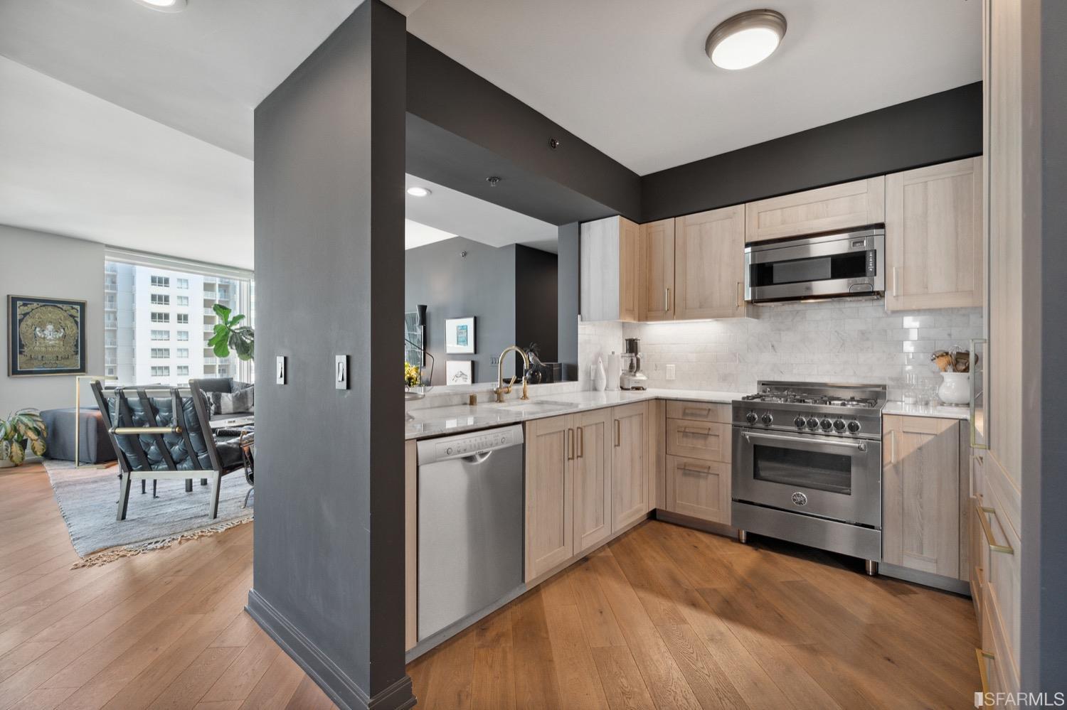 401 Harrison Street Unit: 12C