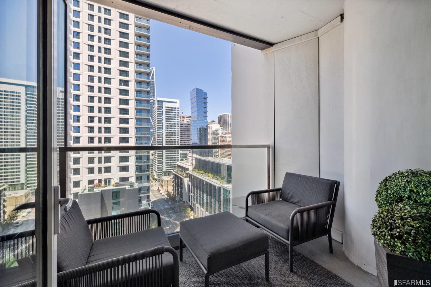 401 Harrison Street Unit: 12C