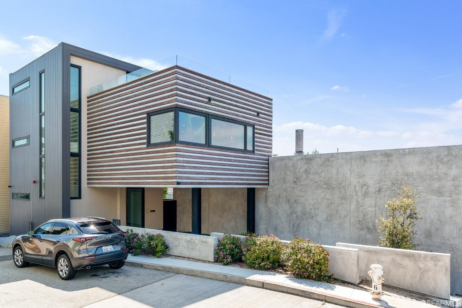 495 Chapman Street