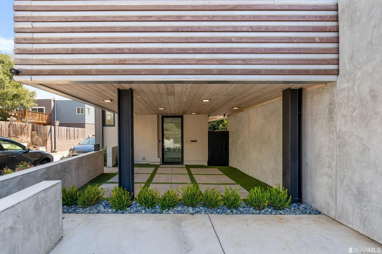 495 Chapman Street