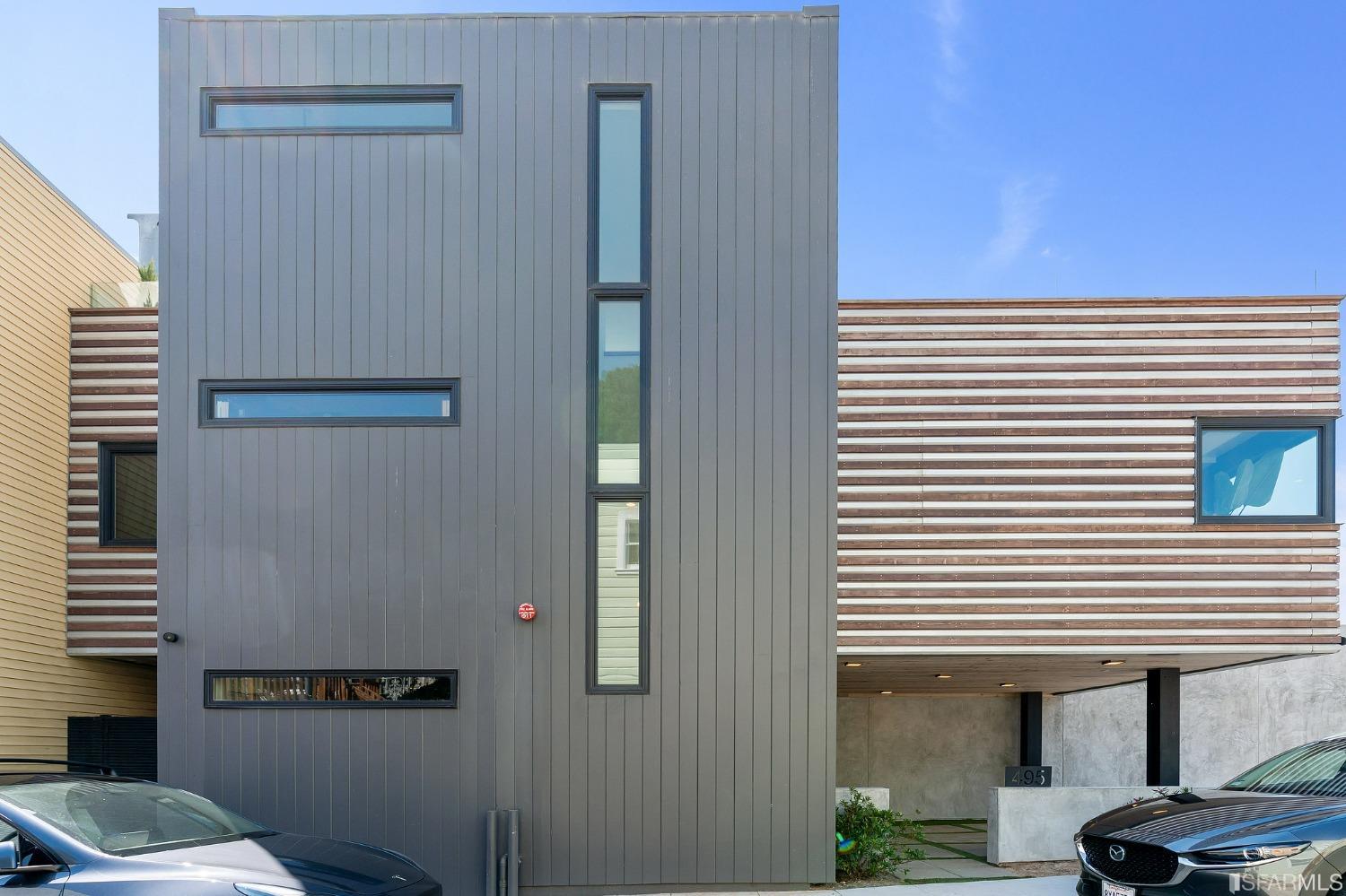 495 Chapman Street