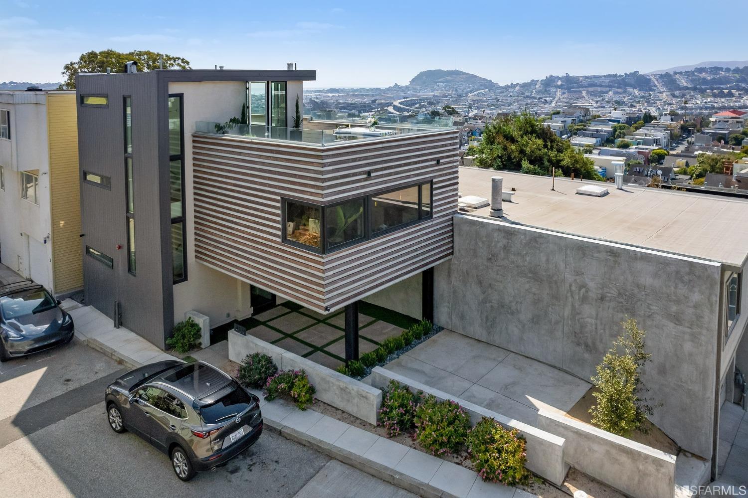 495 Chapman Street