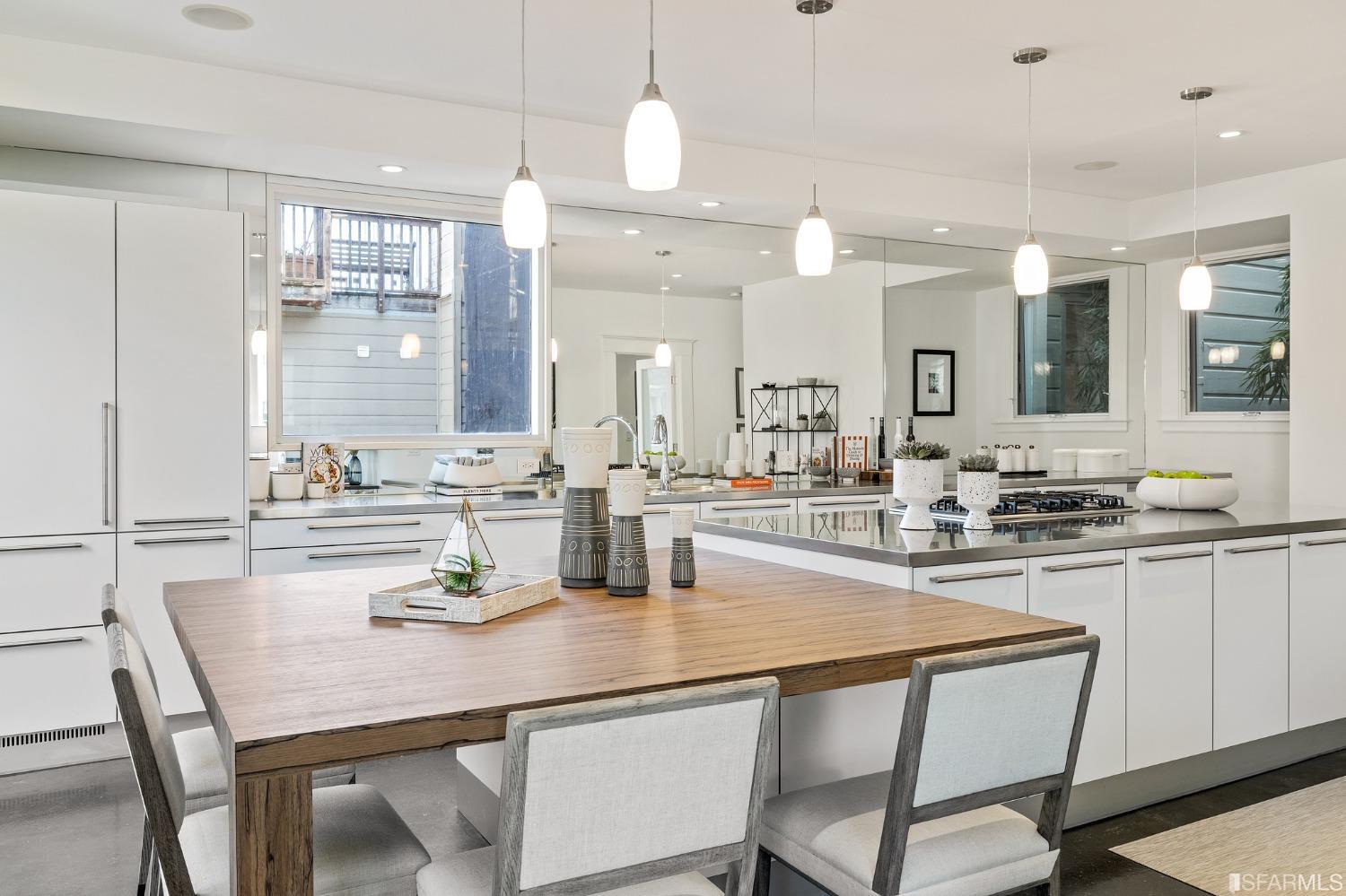 2900 Pierce Street Unit: 4
