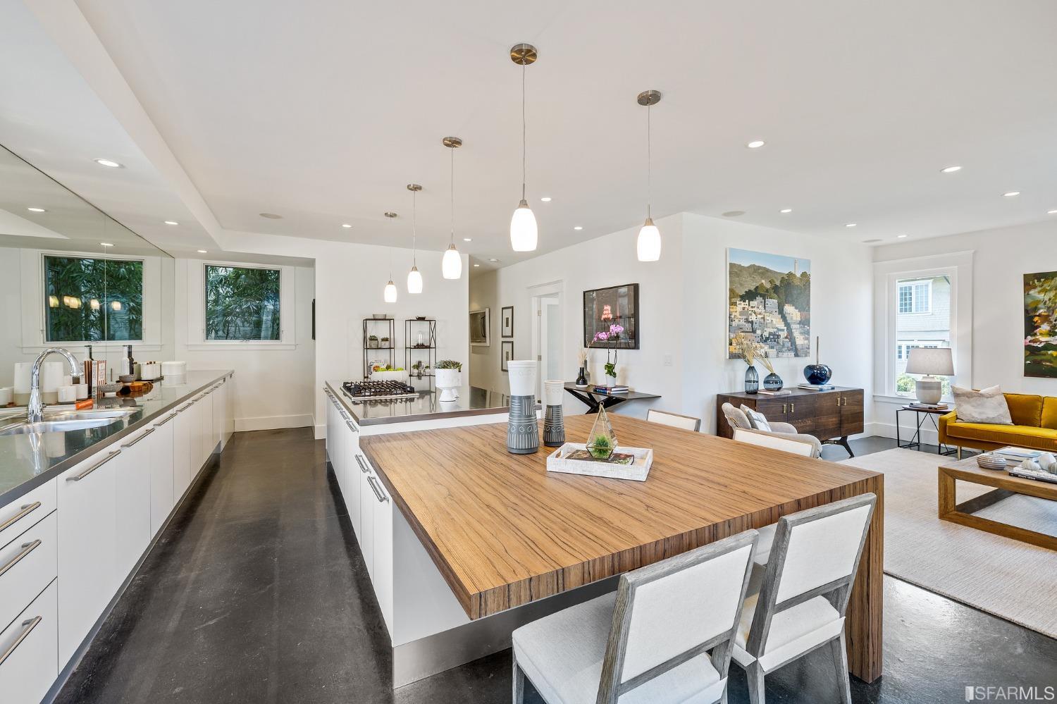 2900 Pierce Street Unit: 4