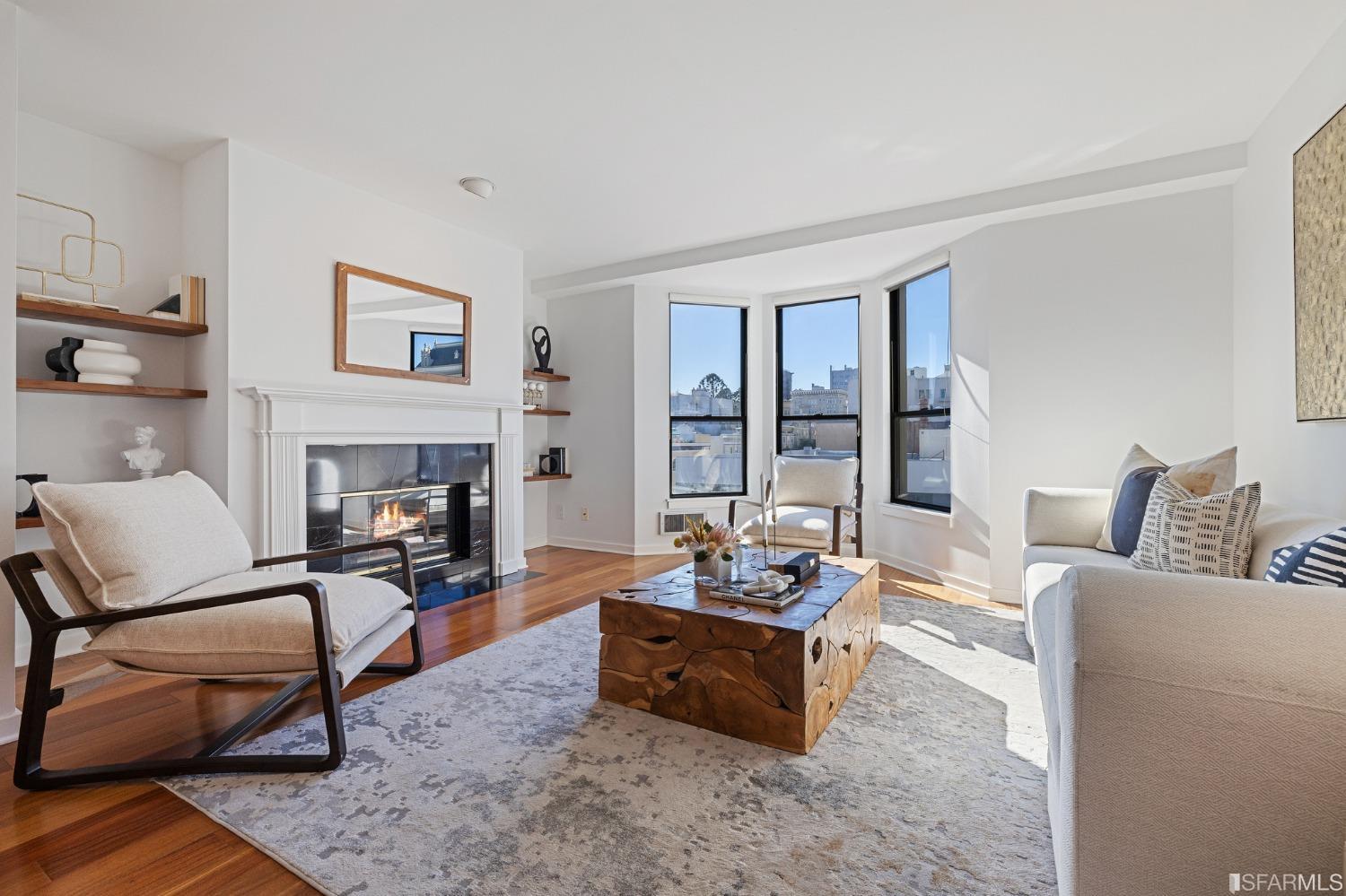 1776 Sacramento Street Unit: 606