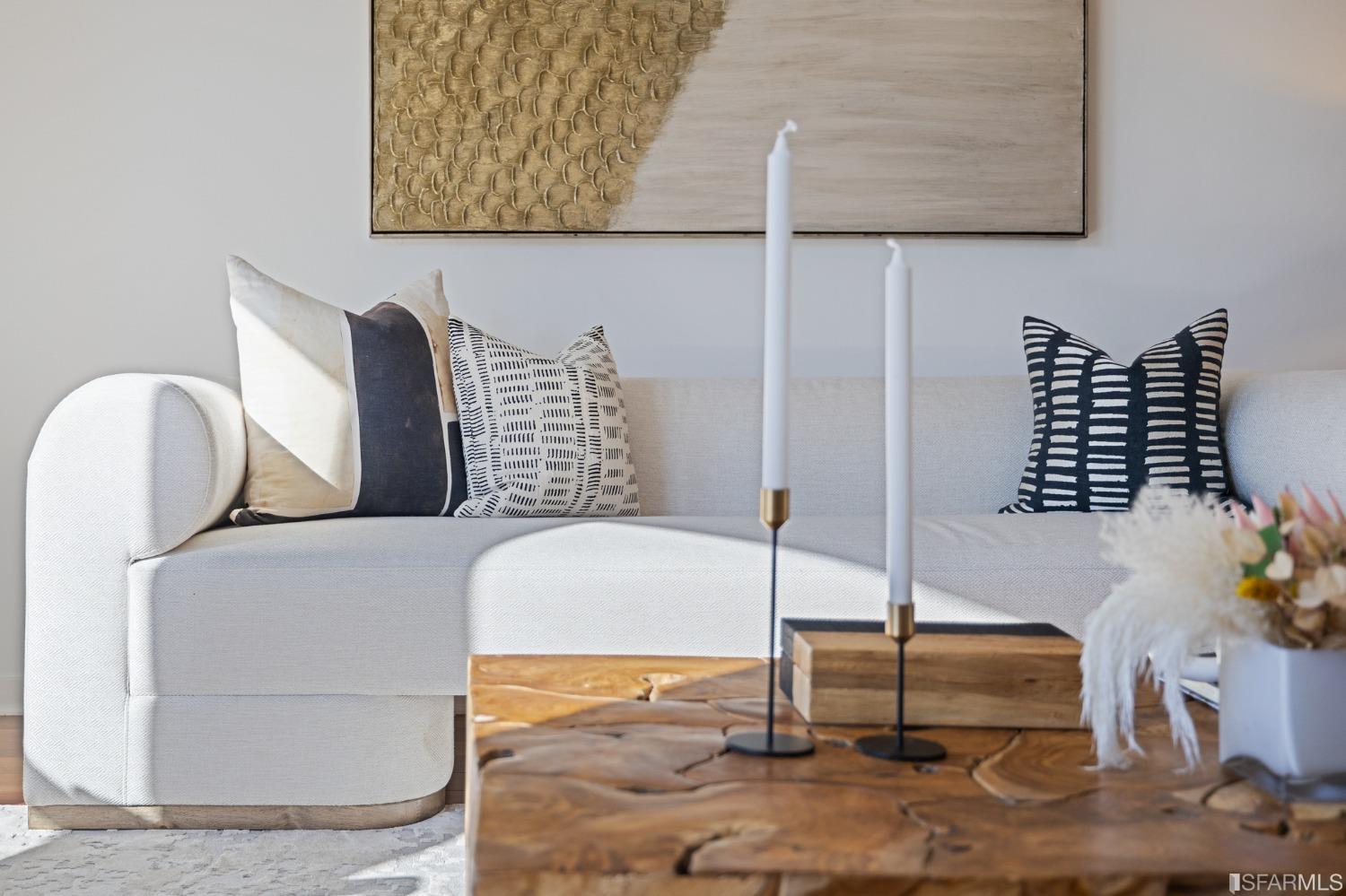 1776 Sacramento Street Unit: 606