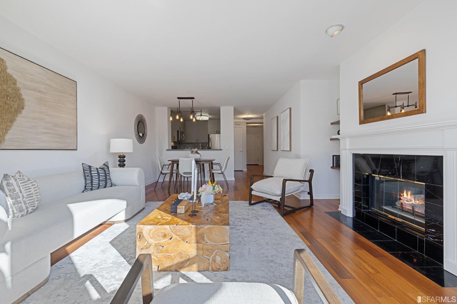 1776 Sacramento Street Unit: 606
