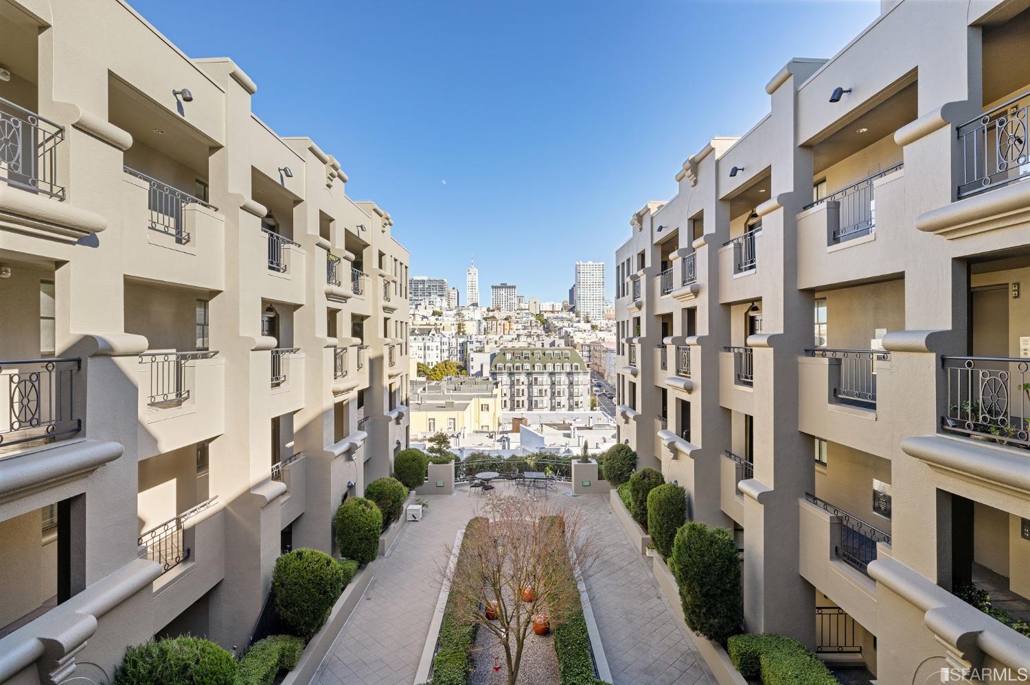1776 Sacramento Street Unit: 606