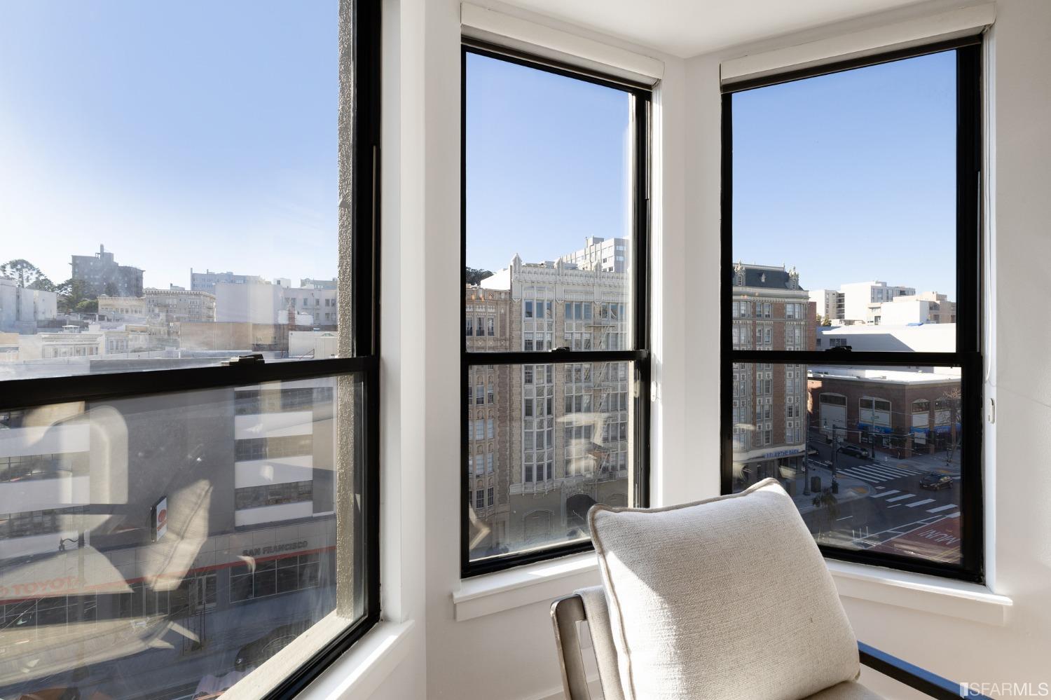 1776 Sacramento Street Unit: 606