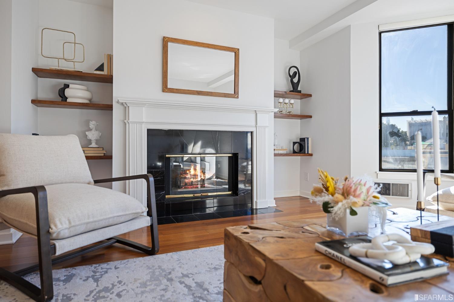 1776 Sacramento Street Unit: 606