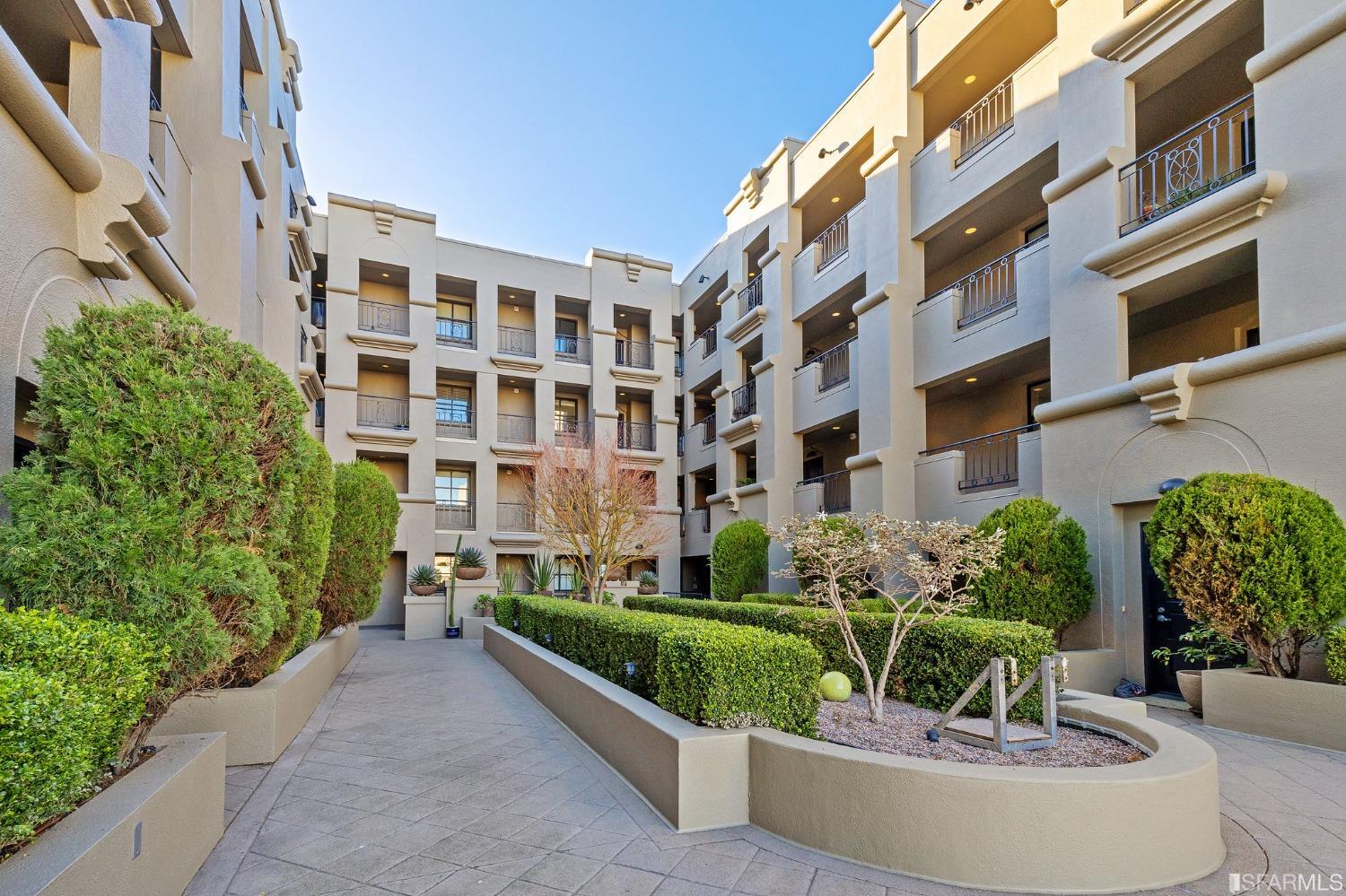 1776 Sacramento Street Unit: 606
