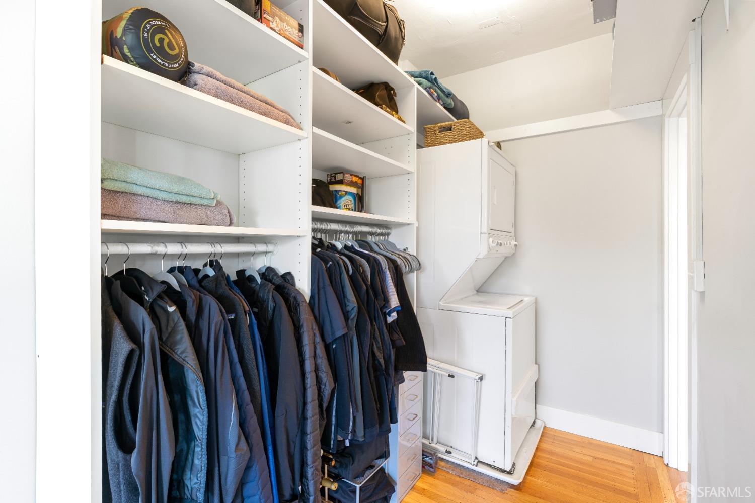 3233 Octavia Street Unit: 4
