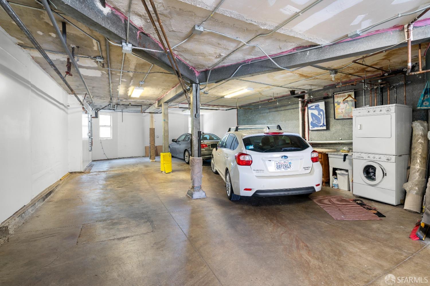 3233 Octavia Street Unit: 4