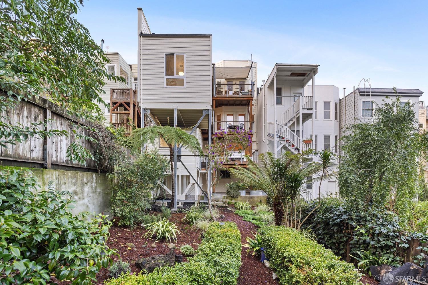969 Lombard Street