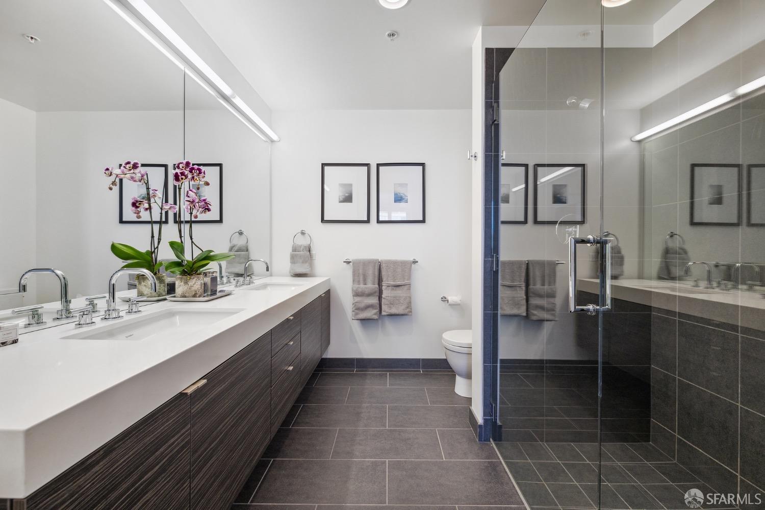 1688 Pine Street Unit: E1206