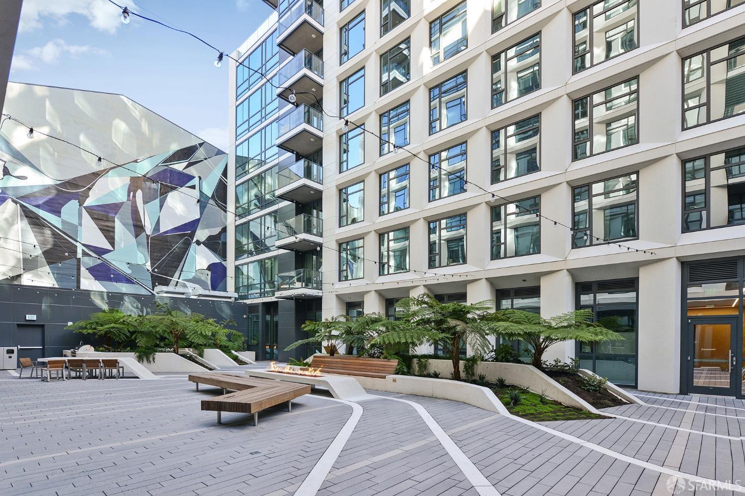1688 Pine Street Unit: E1206