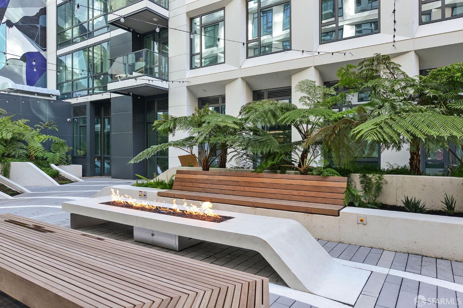 1688 Pine Street Unit: E1206