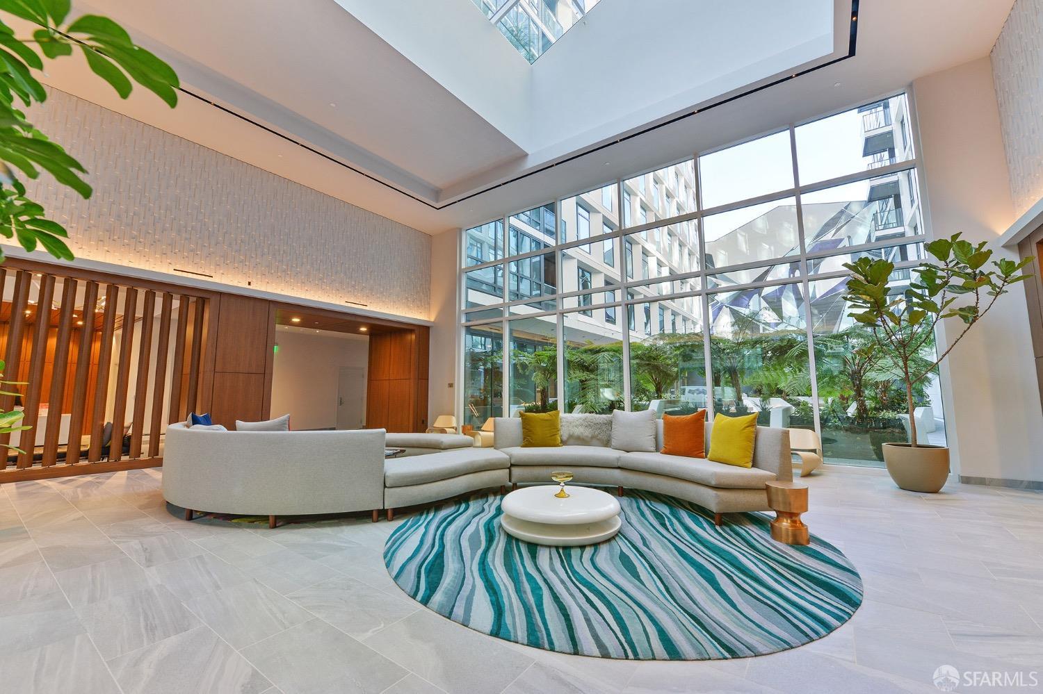 1688 Pine Street Unit: E1206
