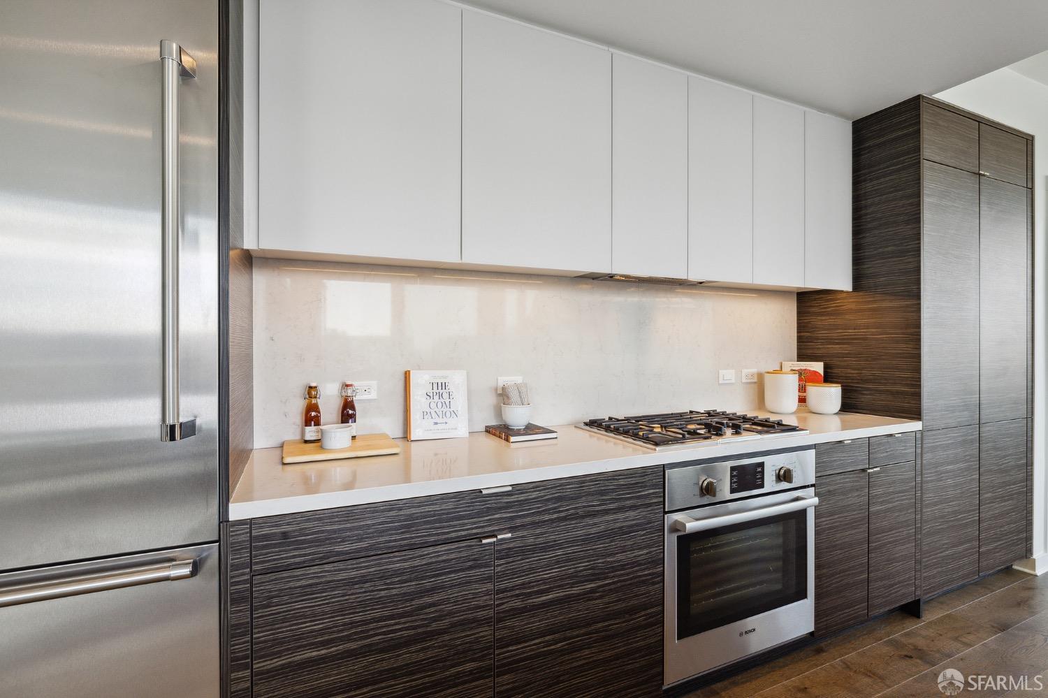 1688 Pine Street Unit: E1206