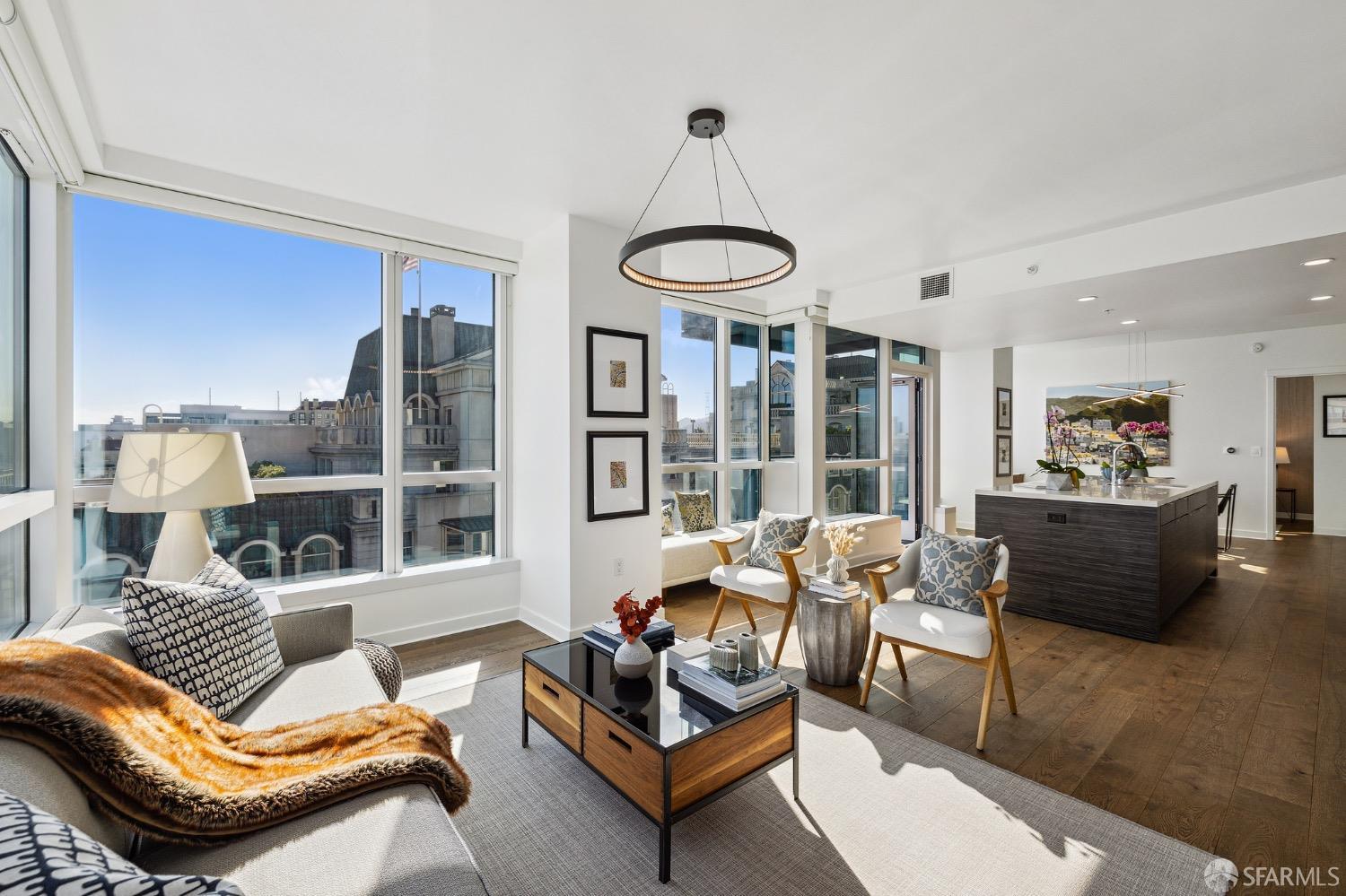 1688 Pine Street Unit: E1206