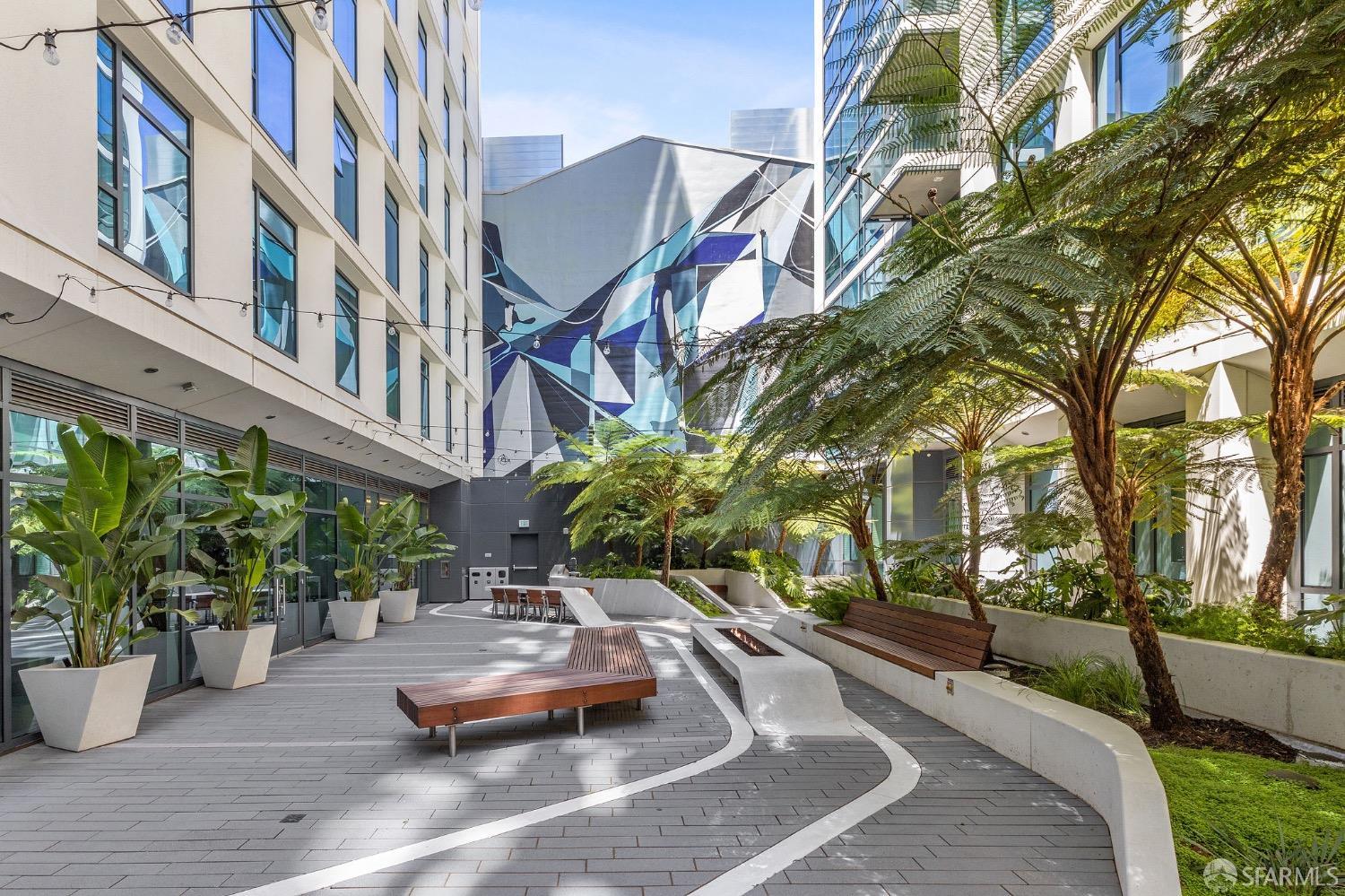 1688 Pine Street Unit: E1206