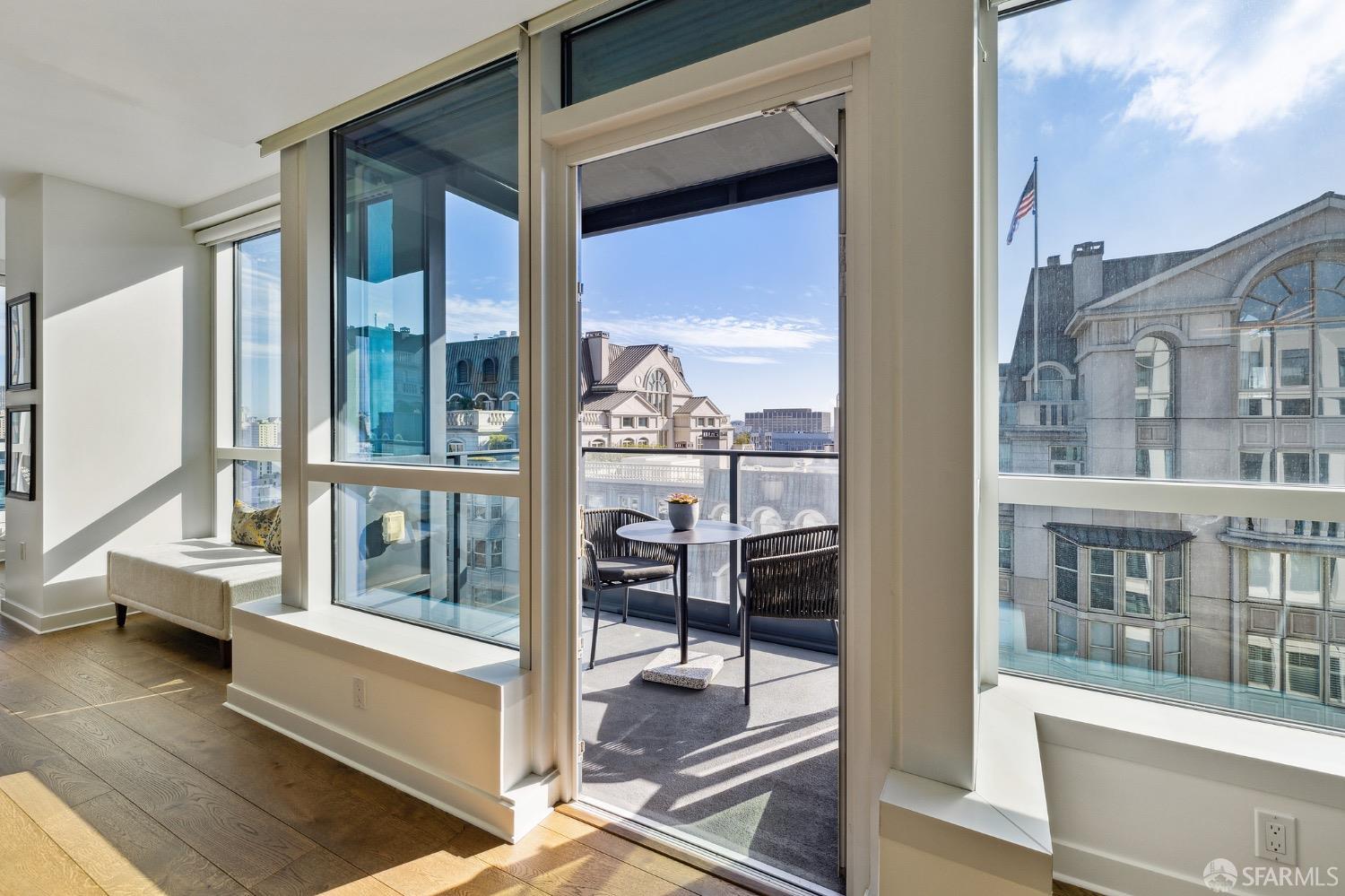 1688 Pine Street Unit: E1206