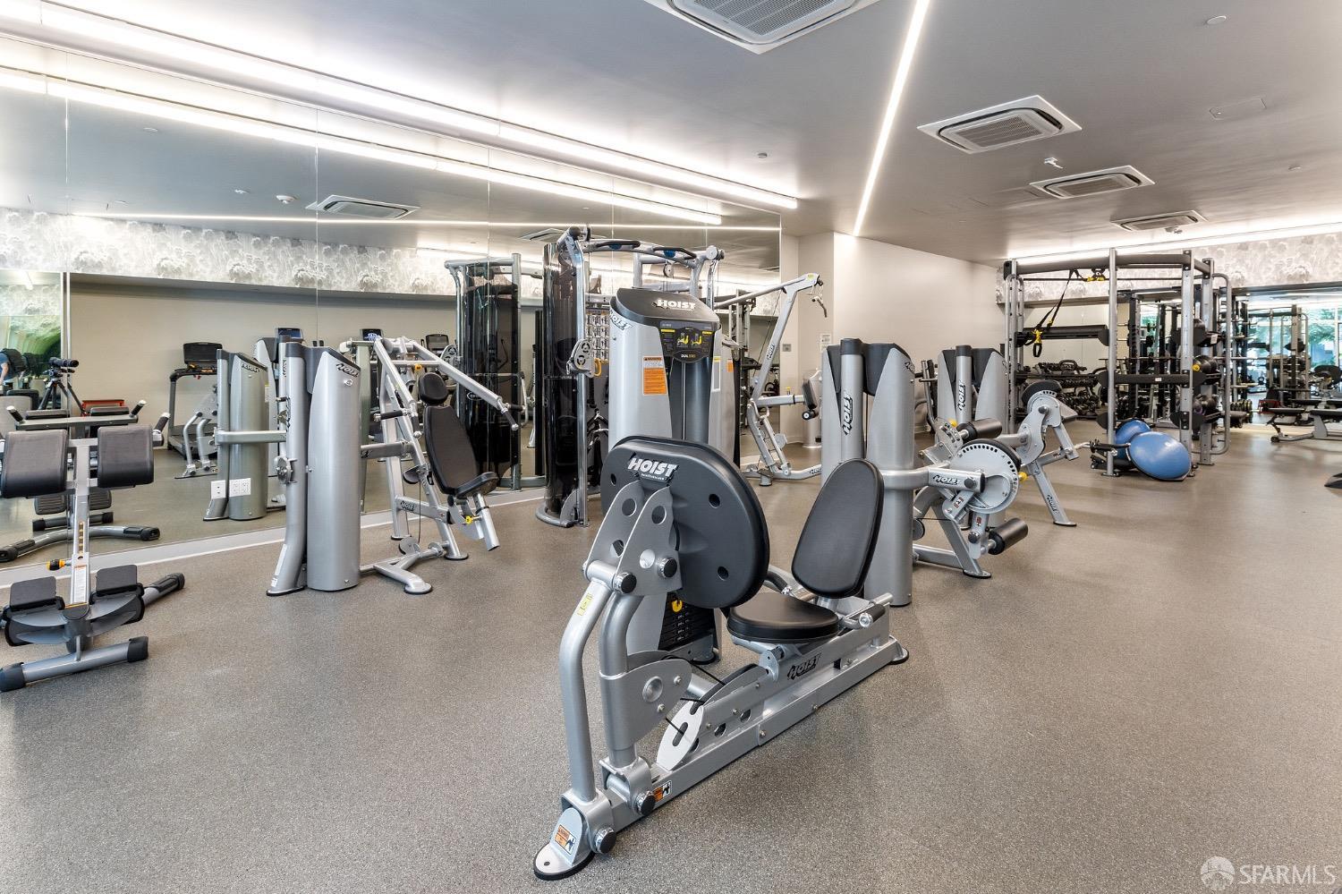 1688 Pine Street Unit: E1206