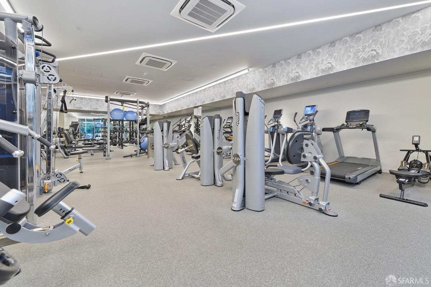 1688 Pine Street Unit: E1206